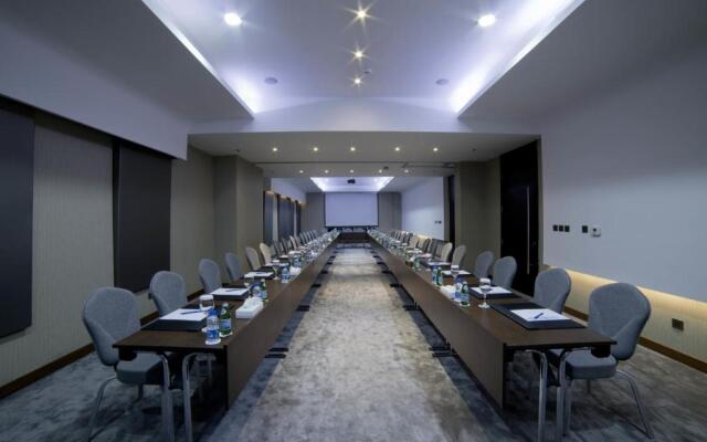 Golden Tulip Dammam Corniche Hotel