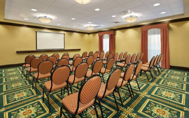 Hampton Inn & Suites Hartford-Manchester