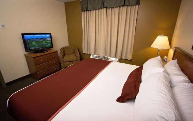 Service Plus Inns & Suites Drayton Valley