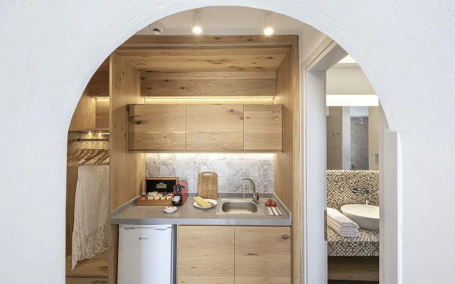 Alafropetra Luxury Suites