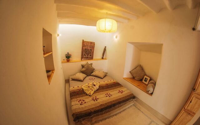White Riad Apartment