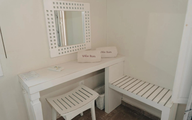 Villa Ilias Caldera Hotel