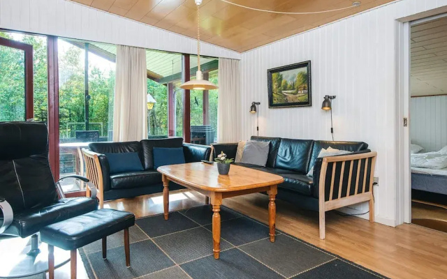 6 Person Holiday Home in Toftlund