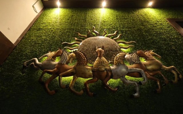 Hotel The Queen by Jal's