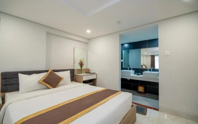 La Lune Hotel