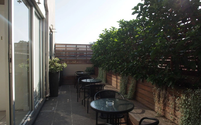 Crown Hotel Surry Hills