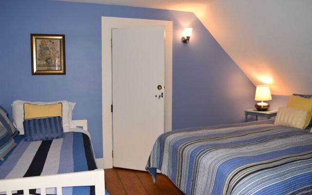 The Lincoln Inn & Restaurant At The Covered Bridge