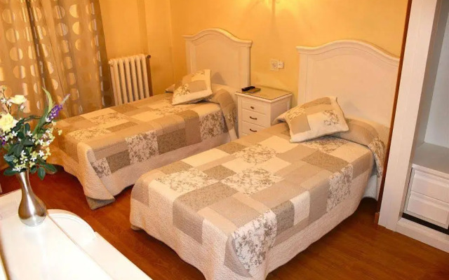 Hostal Montecarlo