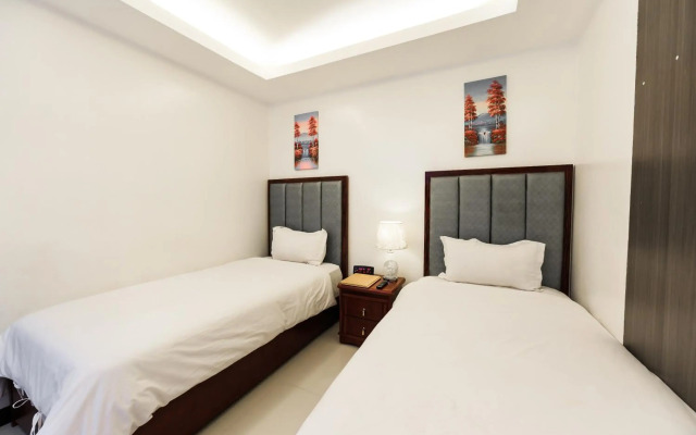 Regency Grand Suites