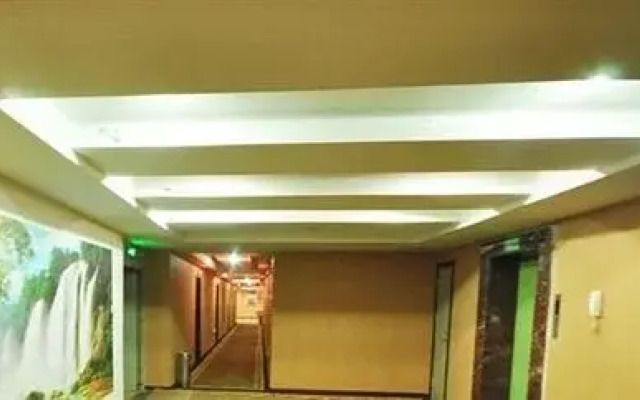 Yuntian Hotel