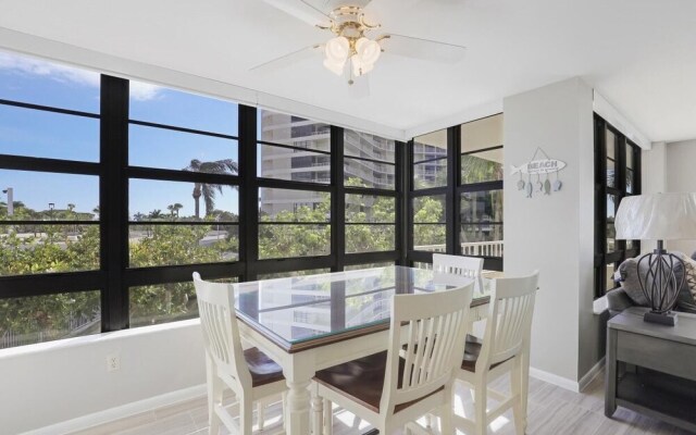 Ideal Beachfront Condo With Pool and two Balconies