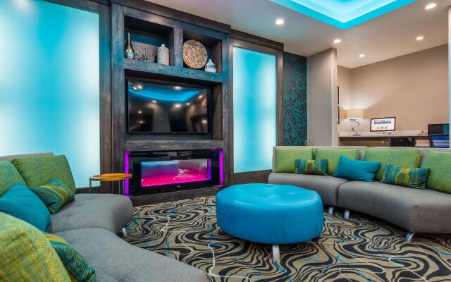 Best Western Plus Waller Hotel