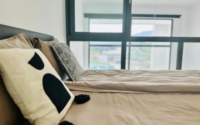 Modern and Comfortable Studio Apartment