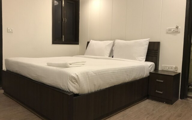 OYO 9642 Hotel Mohan Vilaas