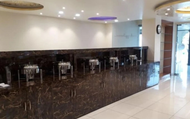 Hotel Royal Amer City