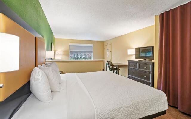 Extended Stay America Suites Washington DC Falls Church