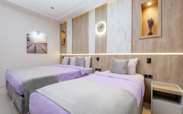 Lavender Airport Hotel