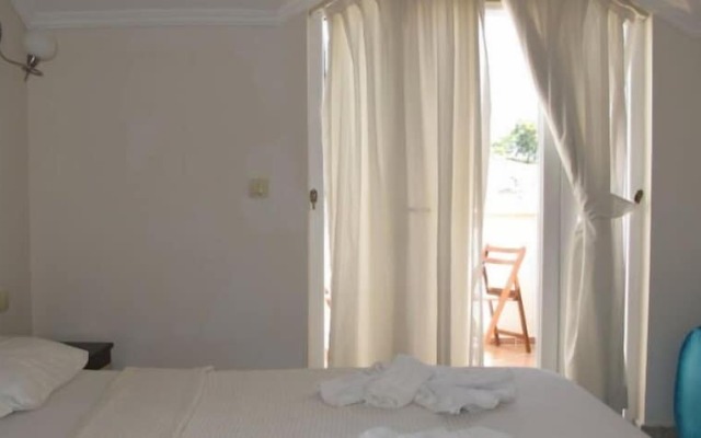 Villa SL06 by JoyLettings