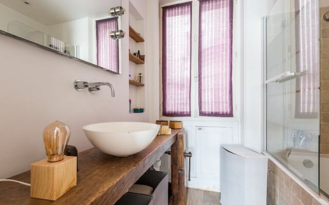Spacious by Canal Saint Martin