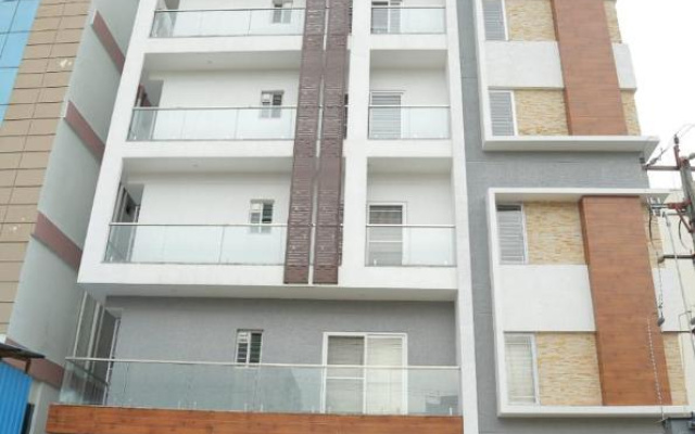 Premier Hillview 1