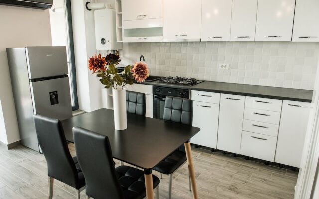 Diamond View Apartments