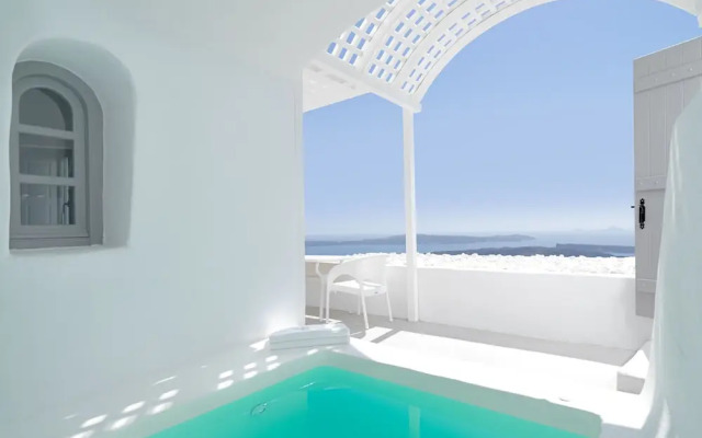 Tholos Resort Hotel
