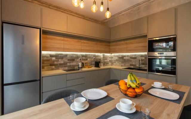 Lepanto Luxury Apartments FF