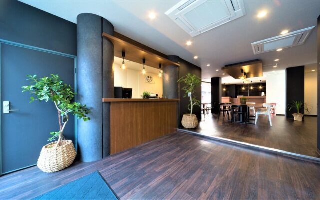 Hirakata Crystal Hotel - Adult Only