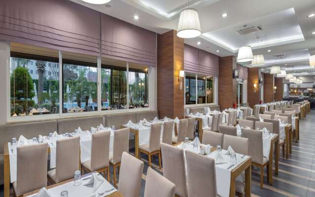 Ramada Resort Lara