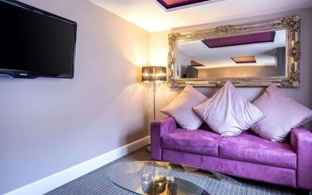 Holiday Inn Newcastle South by IHG
