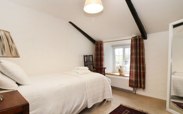 13 Castle Hill