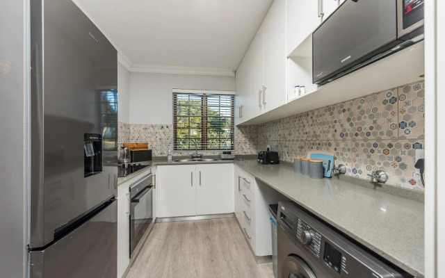 Beacon Wharf , George Hay 4 Holiday Accommodation