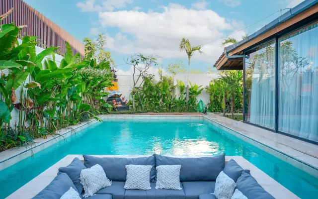 Luxurious Arakana Villa with Pool
