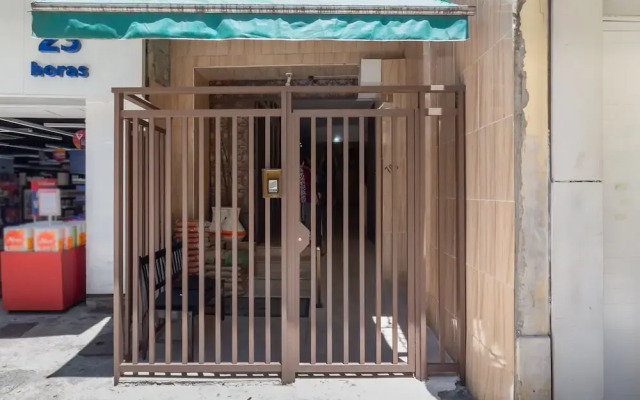 Refuge in Copacabana for two Nsc1011