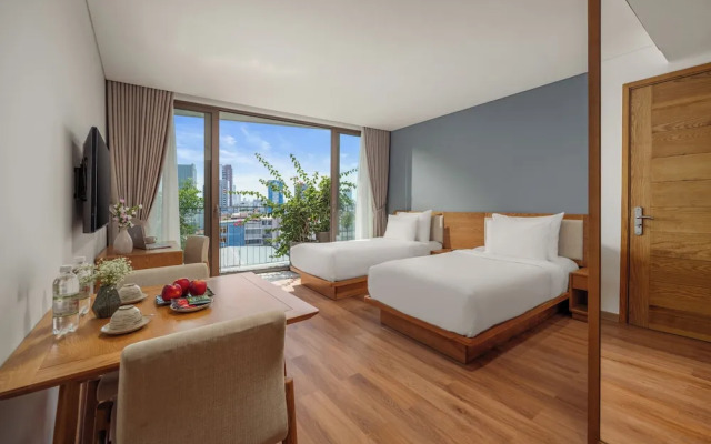 Vernal hotel & Apartment office