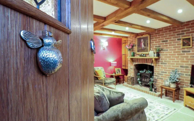 Curiosity Cottage