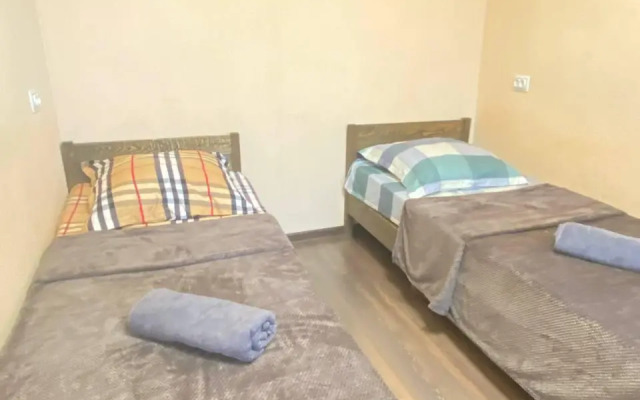 Апартаменты на проспекте Кирова 79