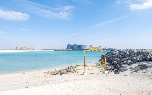 Luxury Beachfront Marjan Island