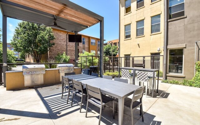 Plano Amazing 2BD 2BA Apartment