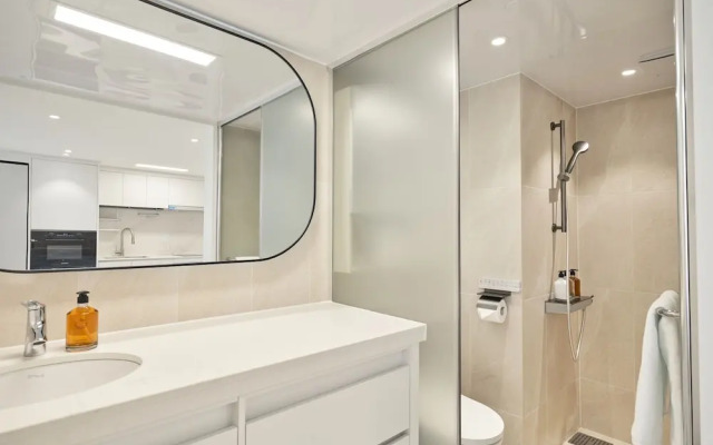 Uh Flat Signature Gangnam