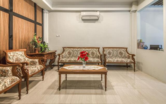 RedDoorz Plus near Akademi Kepolisian Semarang 3