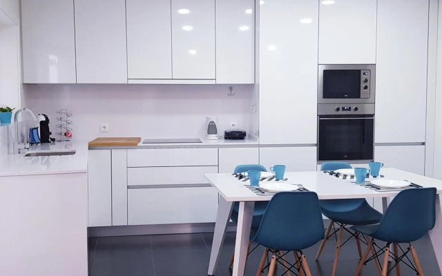 Central Tiled Apartment