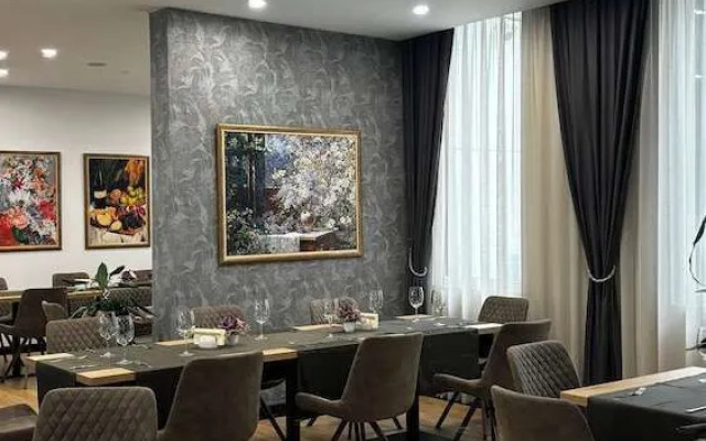 Blue Star Luxury Hotel