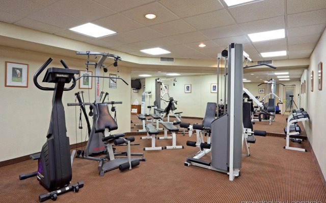 Quality Inn & Suites Regina Downtown