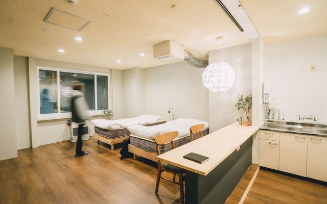 Tug-B Bar&Hostel – Guest Rooms – Otaru