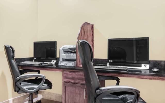 Ramada by Wyndham Macon