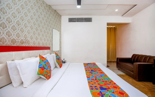 FabHotel Golden Temple I