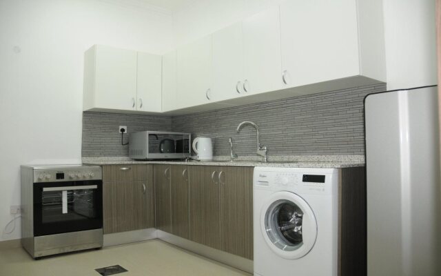Al Muhanna Plaza Luxury Apartments
