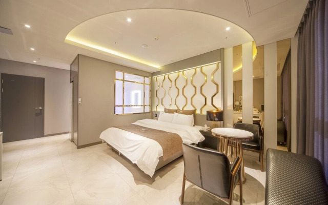 Naju Western Hotel