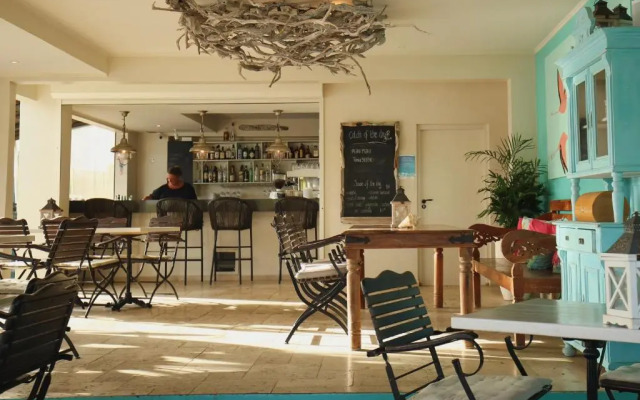 Ocean Breeze Bonaire Apartments